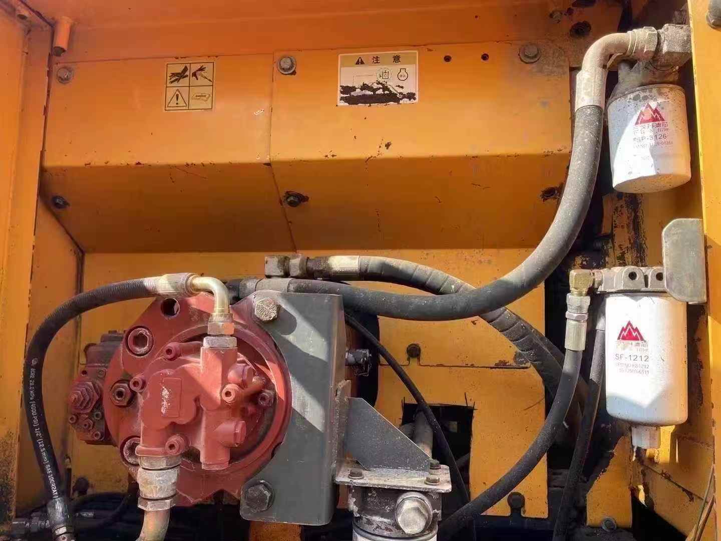 Used Hyundai R220-5 Excavator 2016 Model / 8