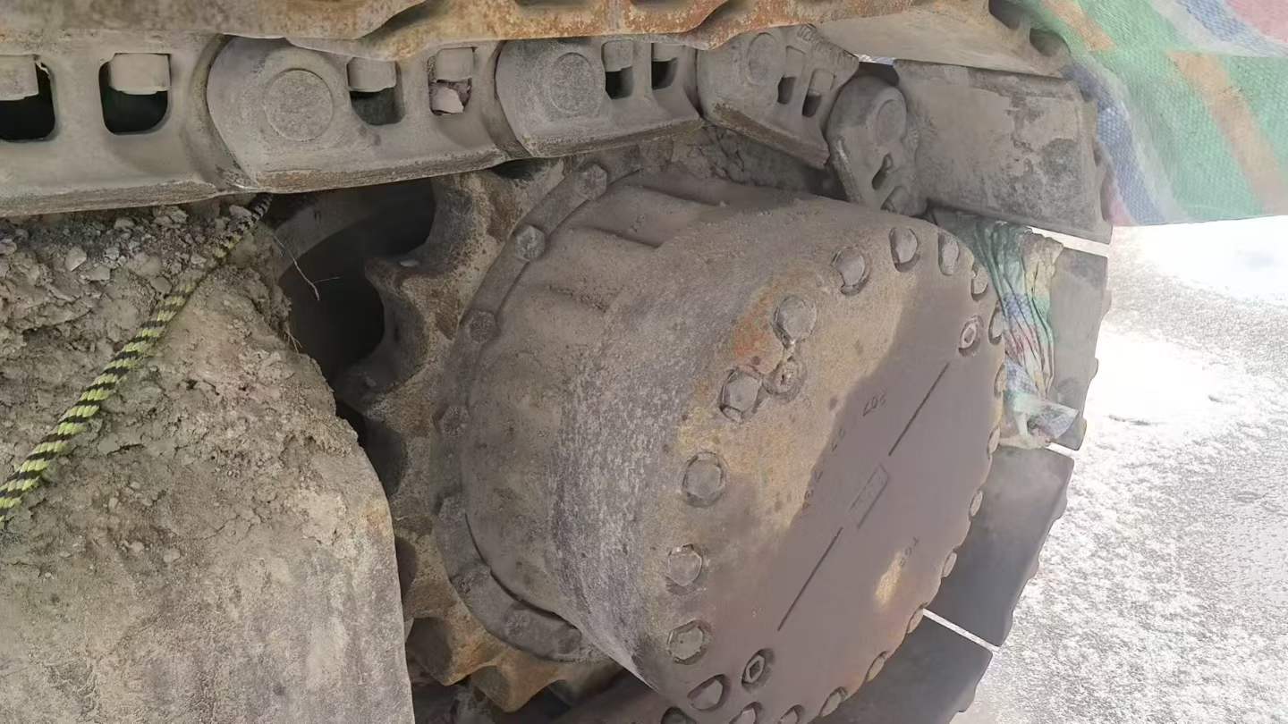 Used Komatsu PC300 Excavator 2011 Model / 4