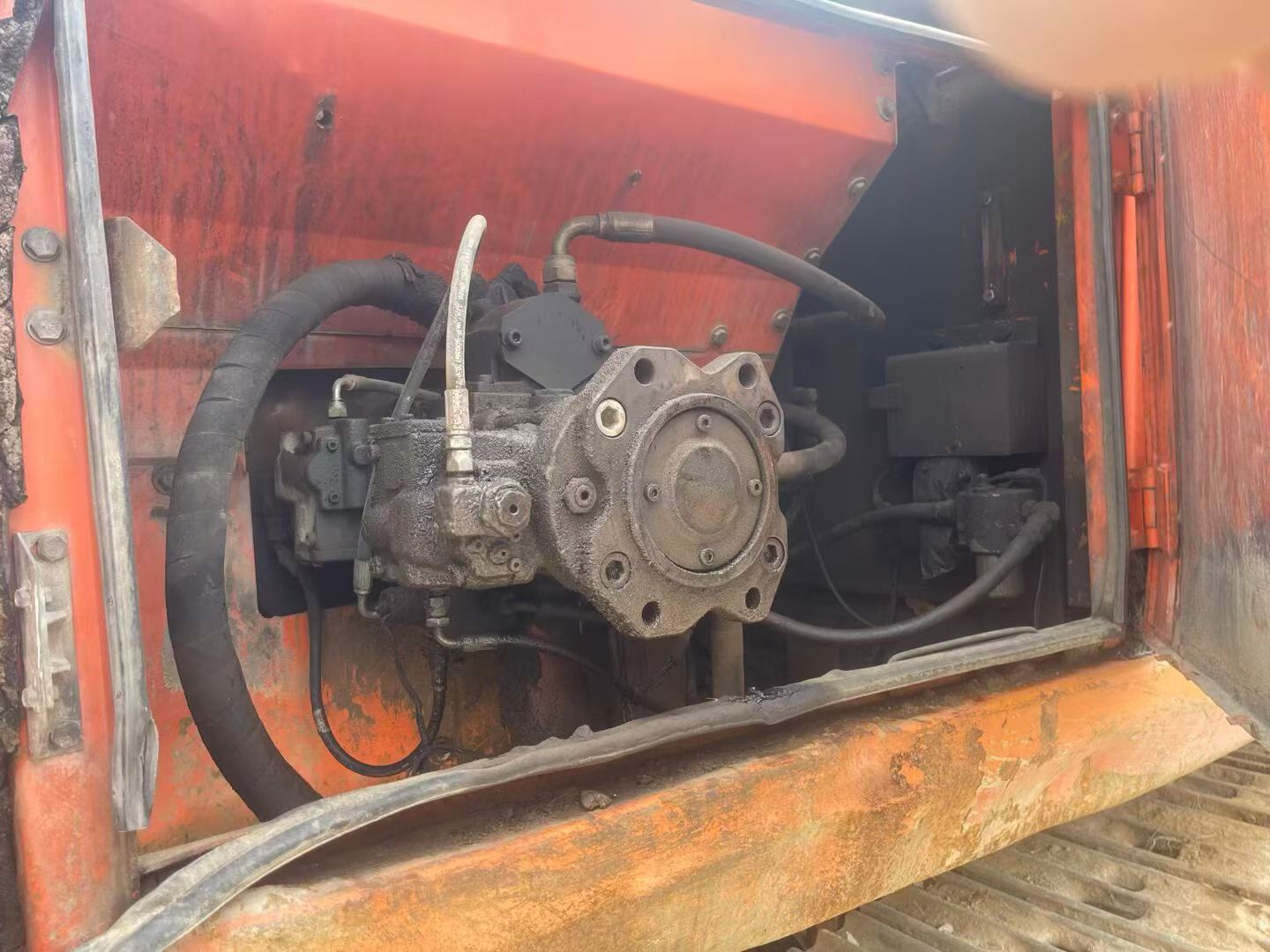 Used Doosan DH215-9 Excavator 2016 Model / 5