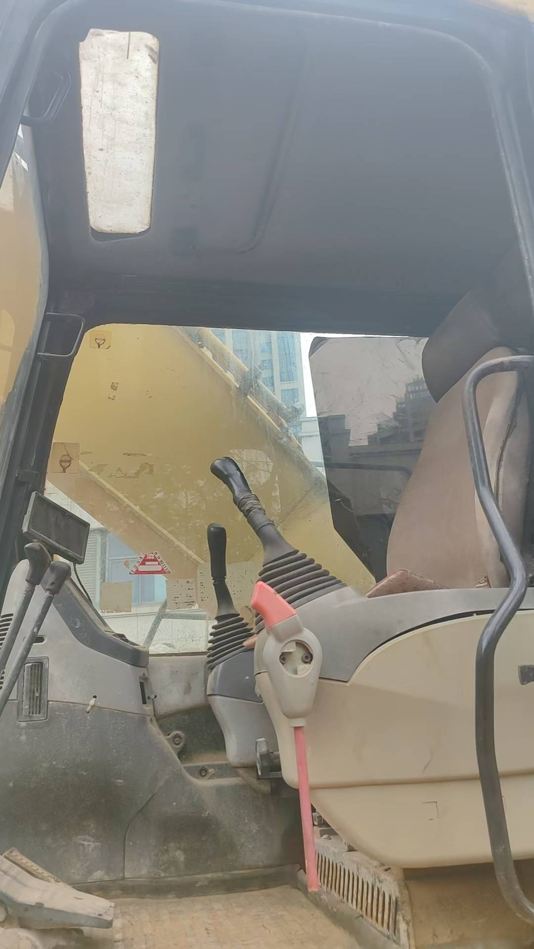 Used Komatsu PC200-7 Excavator 2016 Model / 8