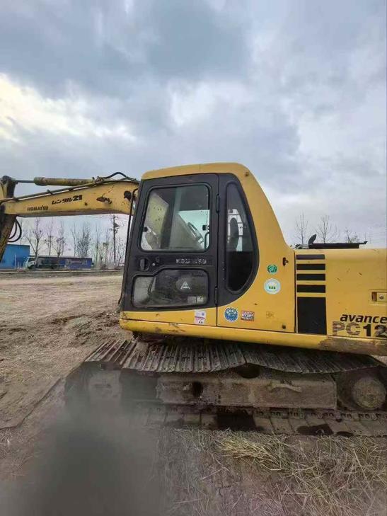 Buy Komatsu PC120-6 Used Excavator / 1