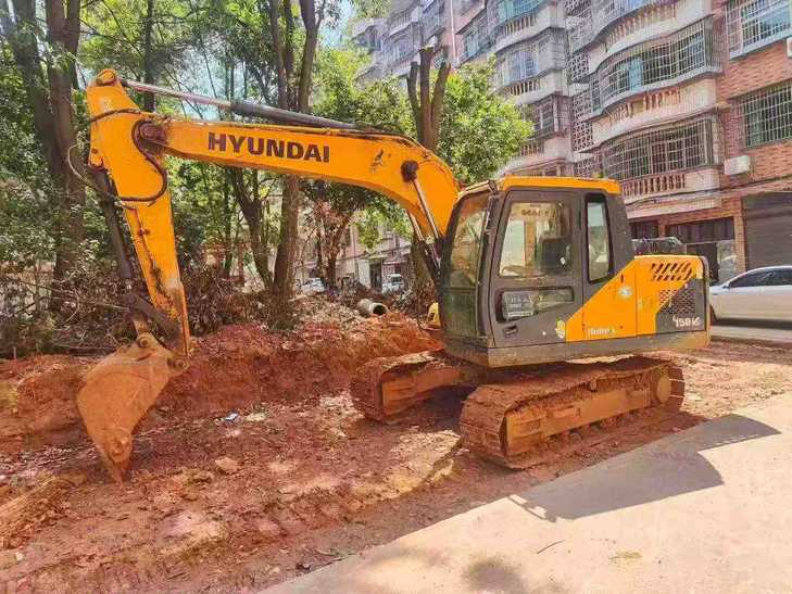 Buy Hyundai 110LVS Used Excavator / 1