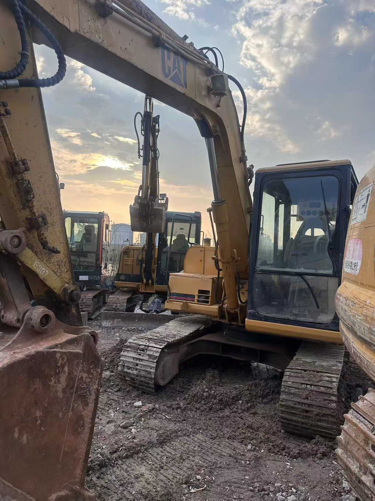 Used Caterpillar 307V1 Excavator 2016 Model / 2