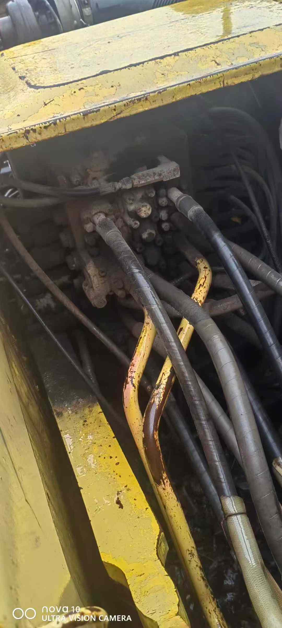 Used Komatsu PC200-7 Excavator 2016 Model / 3