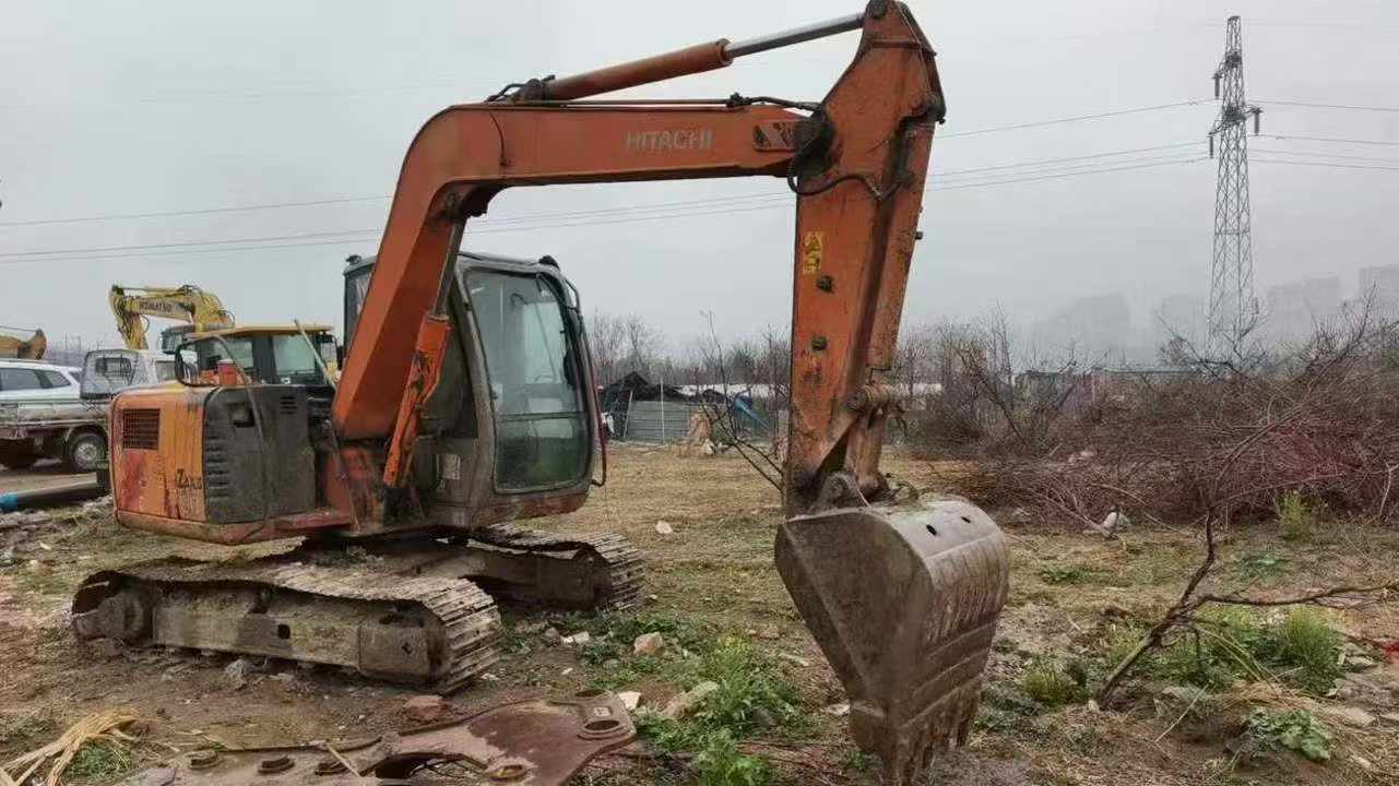 Used Hitachi EX70 Excavator 2012 Model / 4