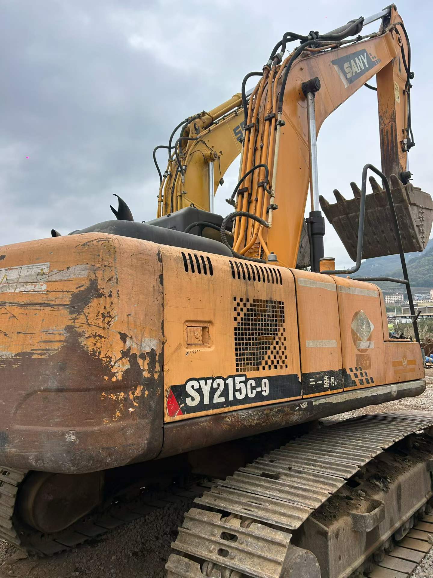 Used Sany SY215C Excavator 2013 Model / 7