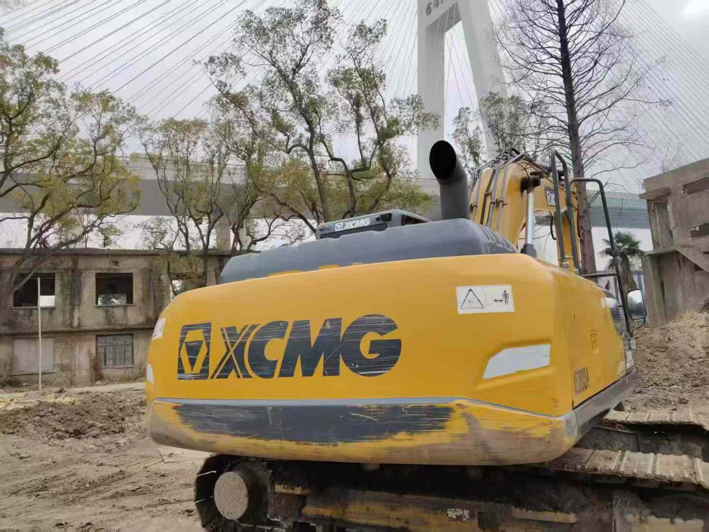 Used XCMG LW200 Excavator 2021 Model / 3