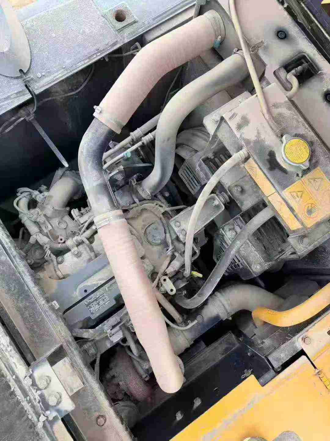 Used Kato HD512 Excavator 2018 Model / 3