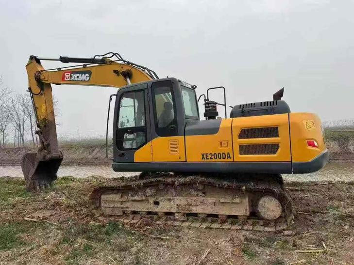 Buy XCMG LW200 Used Excavator / 1