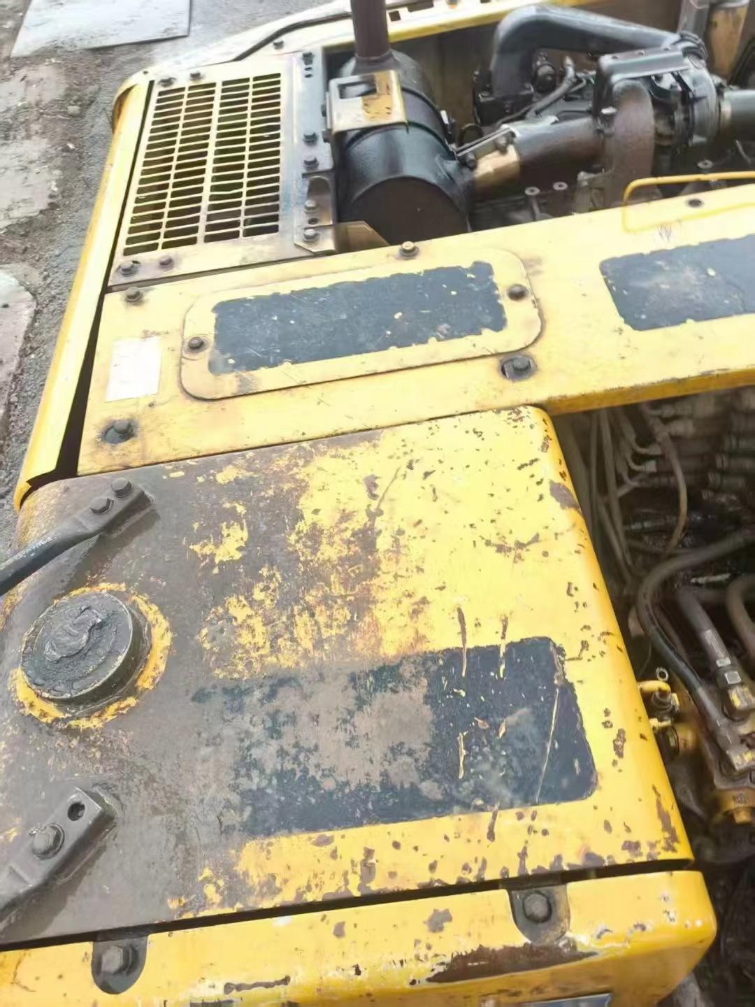 Used Komatsu PC100 Excavator 2016 Model / 4