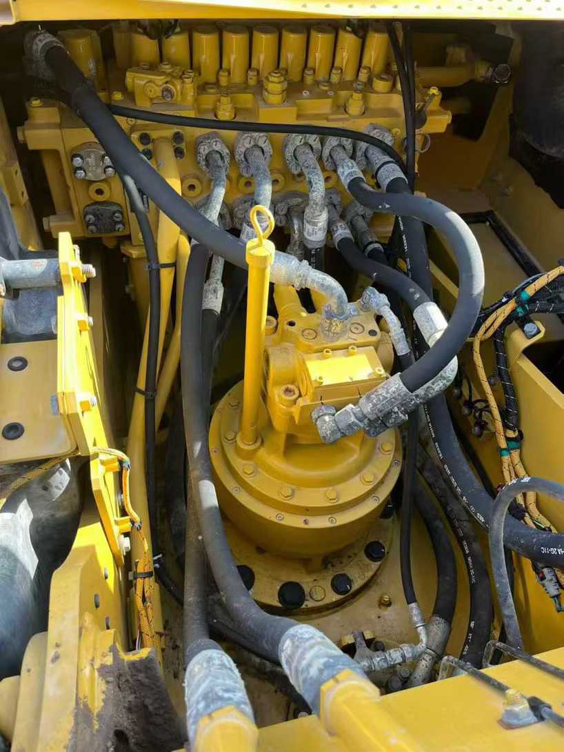 Used Caterpillar 320A Excavator 2021 Model / 5