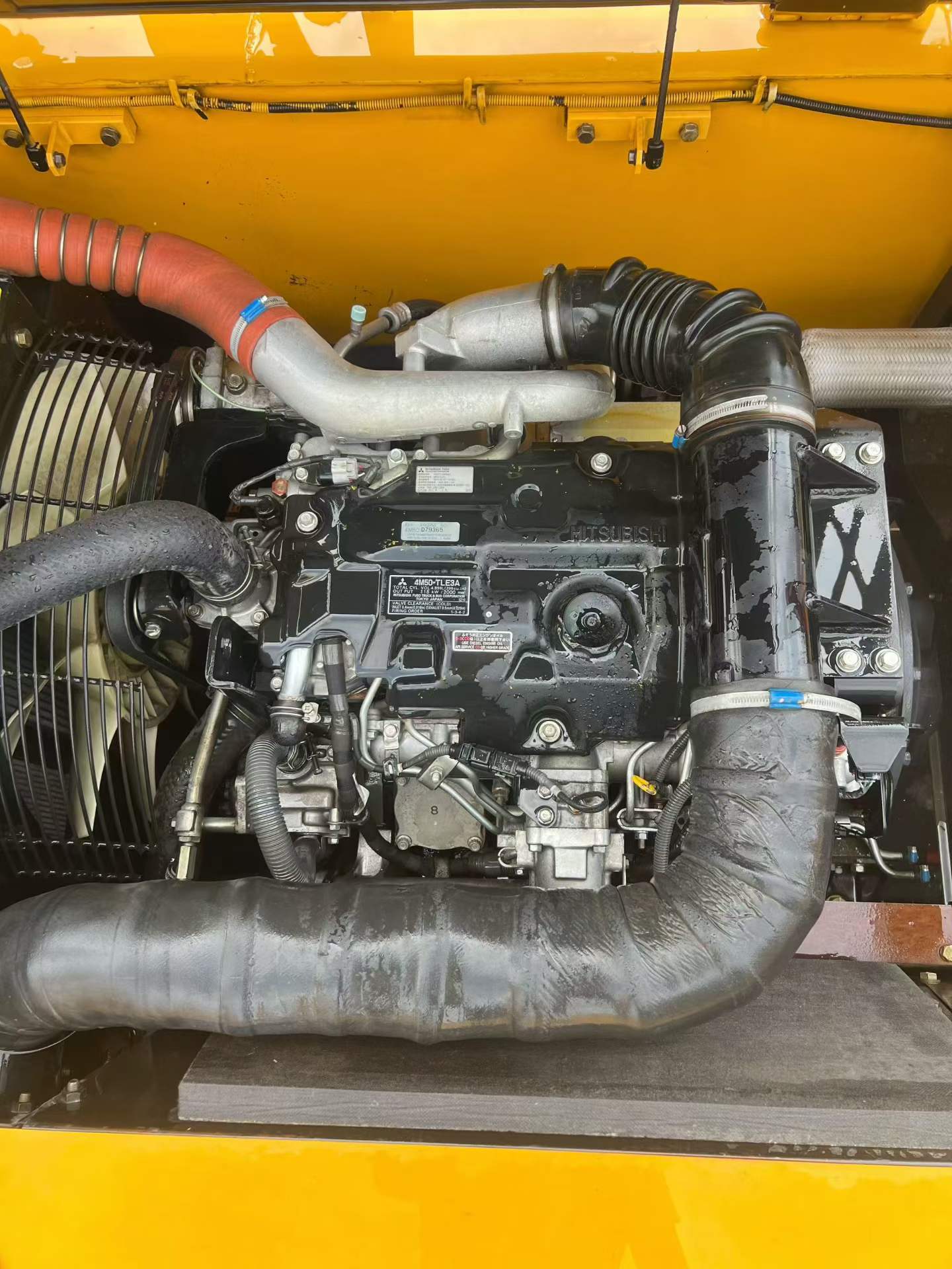 Used Kato HD820 Excavator 2013 Model / 8