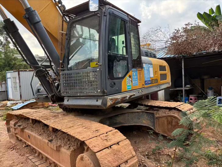 Buy XCMG ZL30E Used Excavator / 1