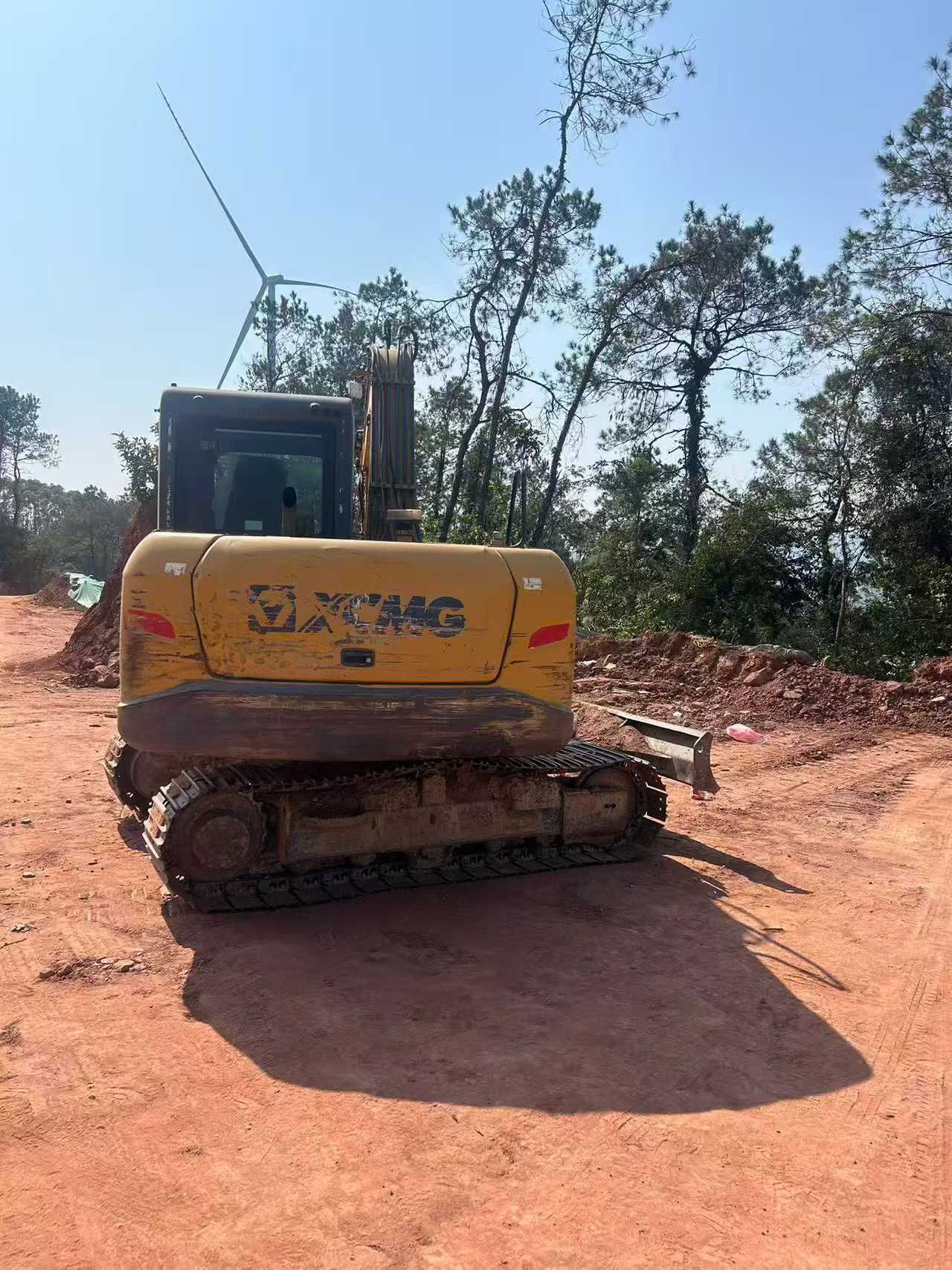 Used XCMG XE75C Excavator 2022 Model / 3