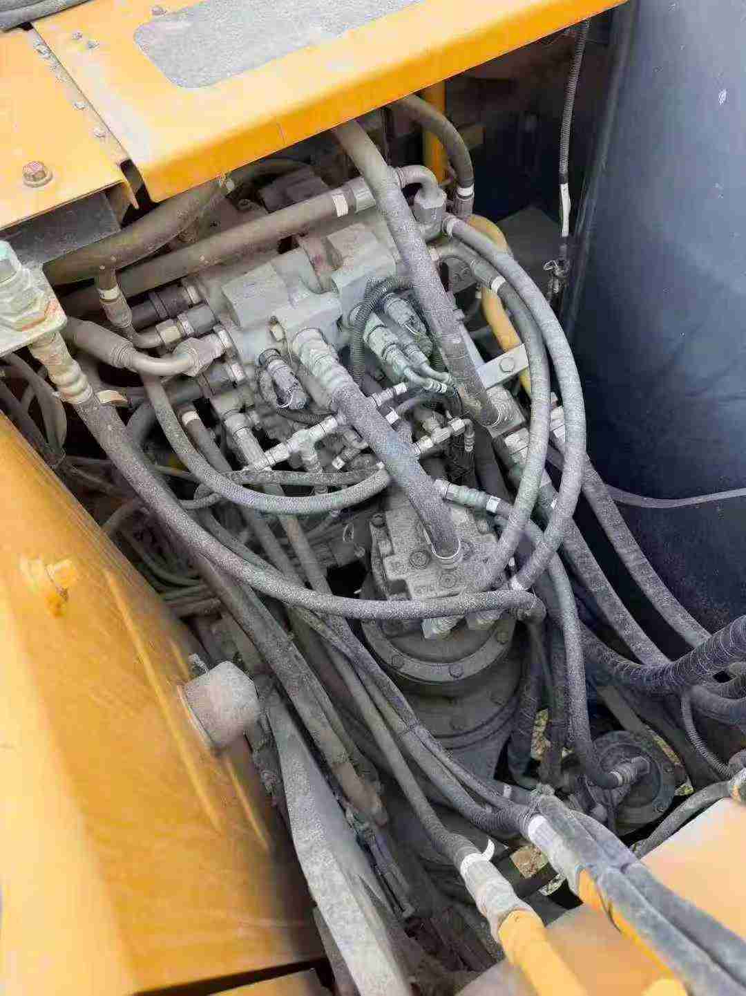 Used Kato HD512 Excavator 2018 Model / 5