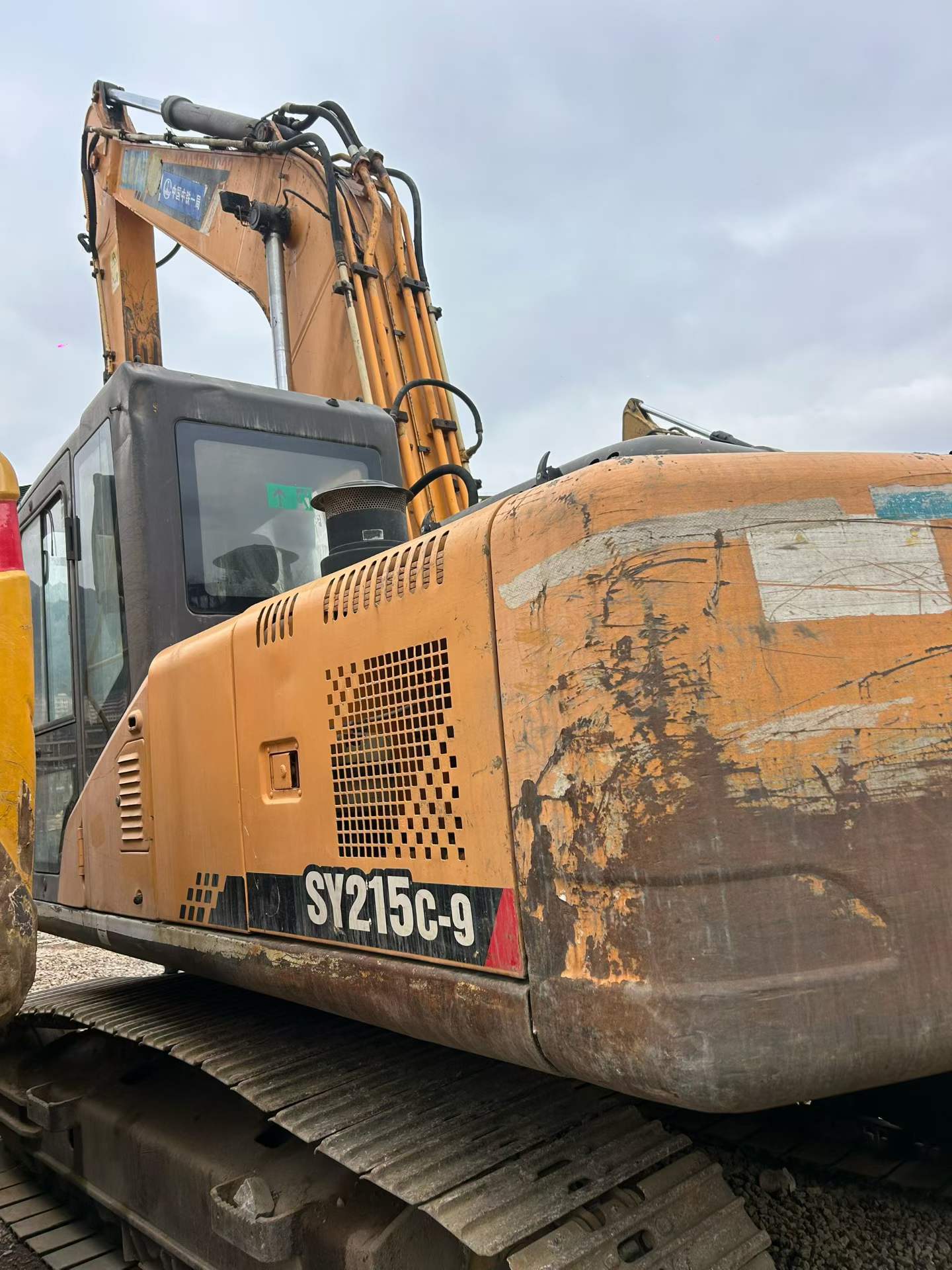 Used Sany SY215C Excavator 2013 Model / 8