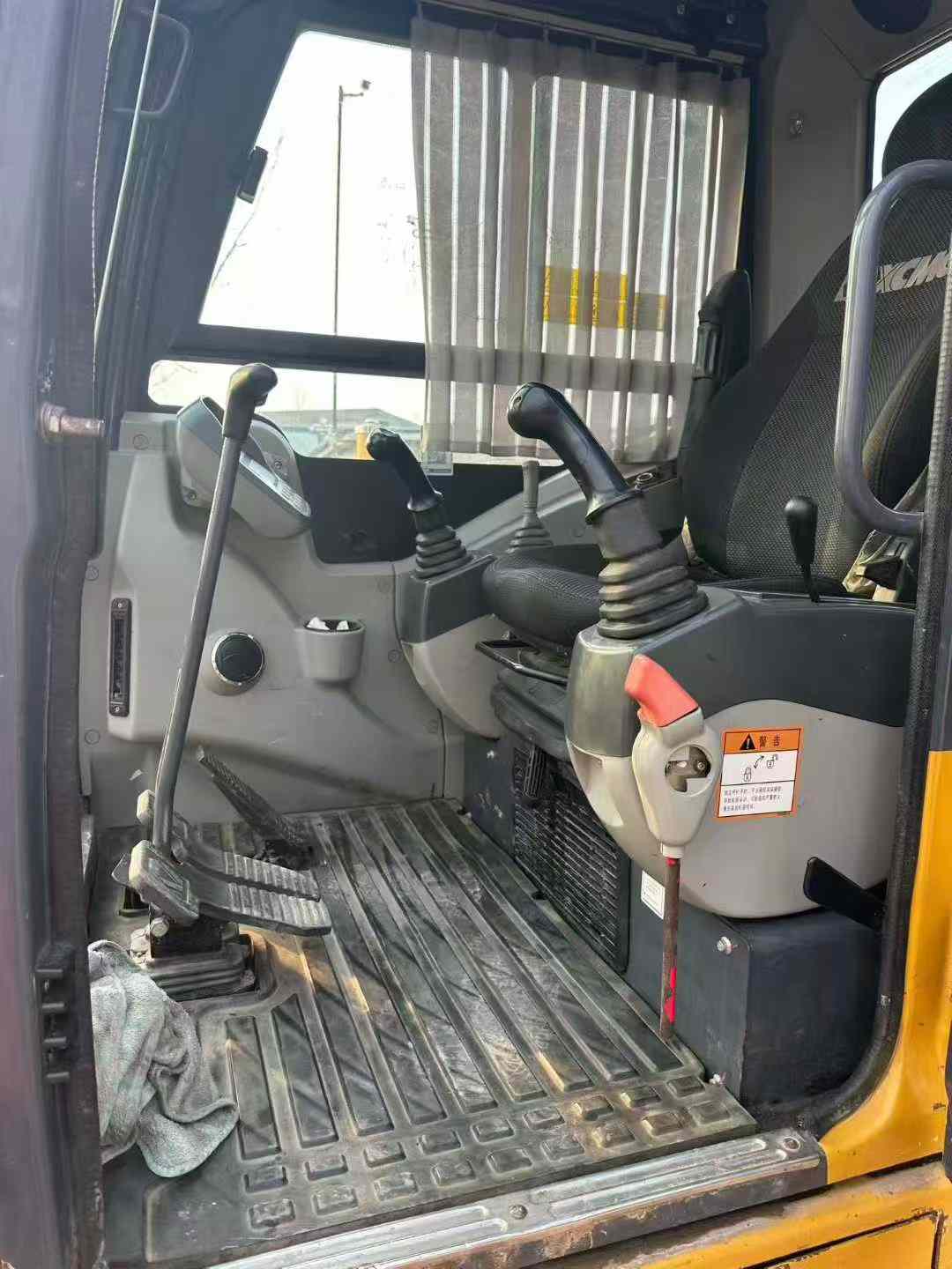 Used XCMG LW60G Excavator 2020 Model / 9