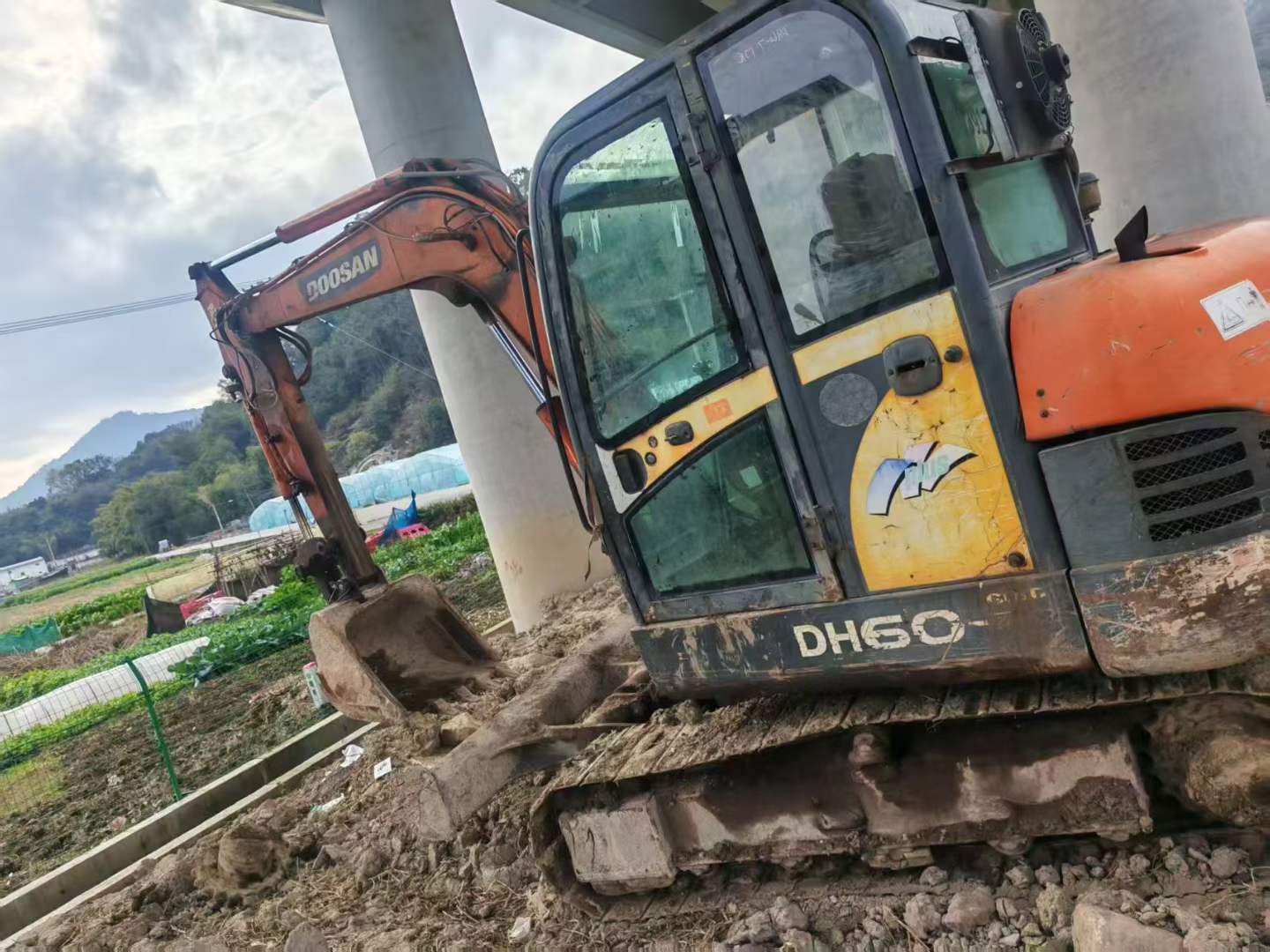Used Doosan DH60 Excavator 2016 Model / 3