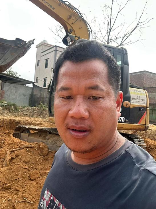 Buy Caterpillar 307B Used Excavator / 1