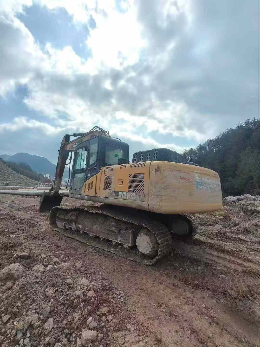 Used Sany SY205C Excavator 2020 Model / 3