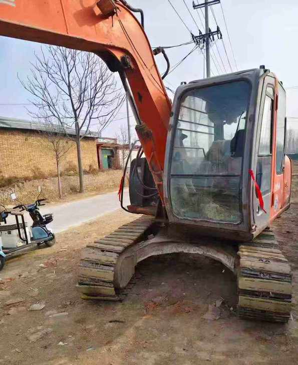 Buy Hitachi EX70 Used Excavator / 1