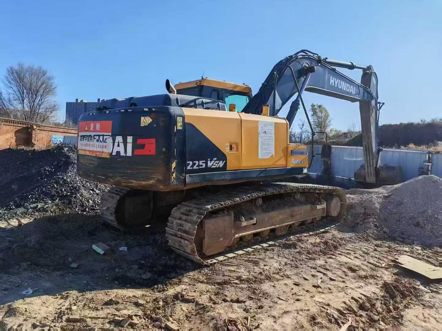 Used Hyundai R215VS Excavator 2021 Model / 2