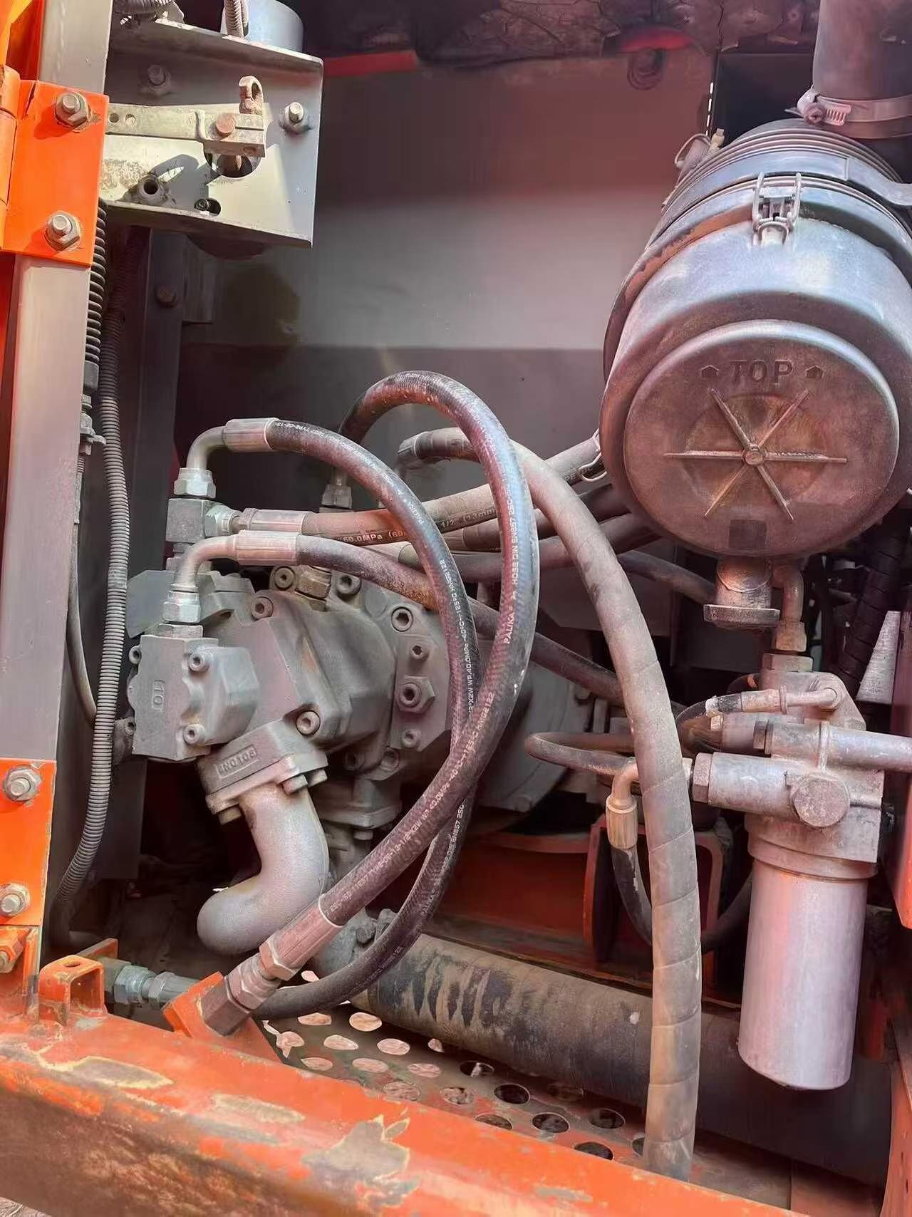 Used Hitachi ZX70-6 Excavator 2012 Model / 6