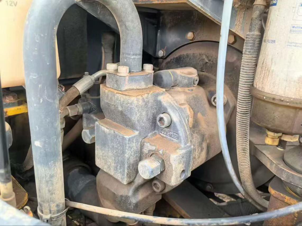 Used XCMG XE55D Excavator 2020 Model / 4