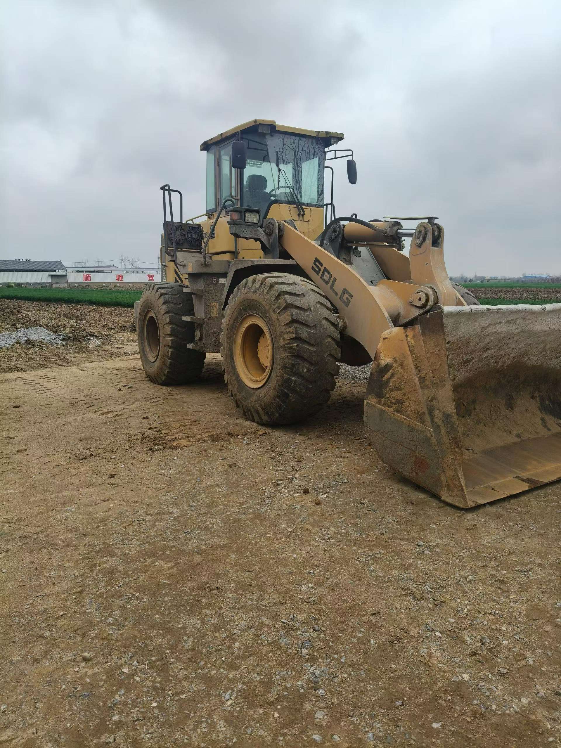Buy SDLG ZL50E Used Loader / 4