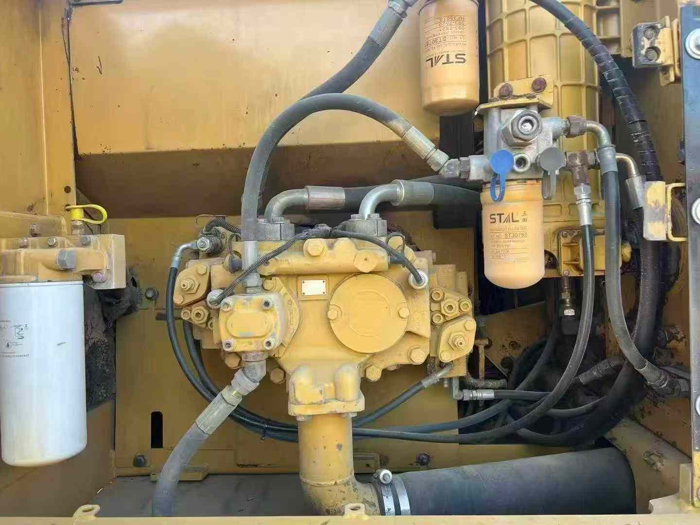 Used Caterpillar 320D Excavator 2016 Model / 5