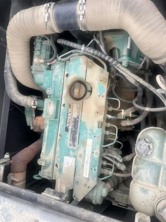 Buy Volvo EC200 Used Excavator / 1