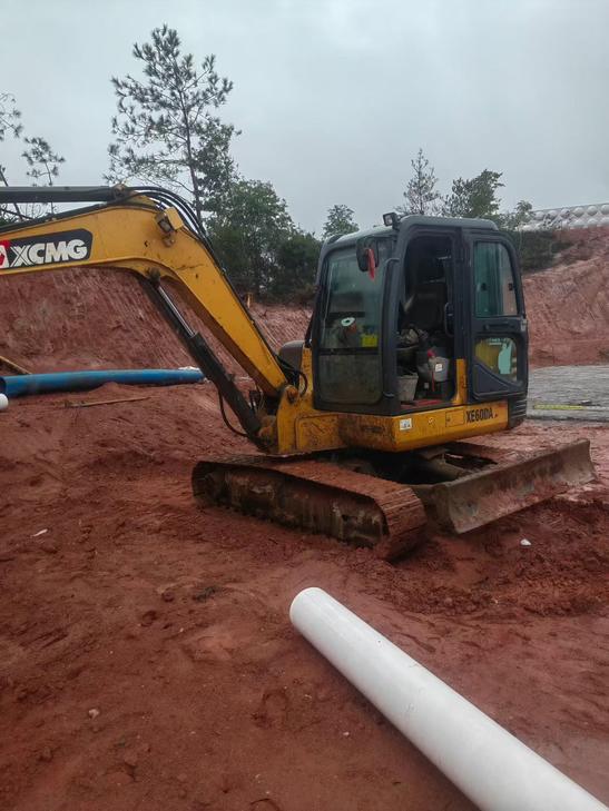 Buy XCMG LW60G Used Excavator / 1