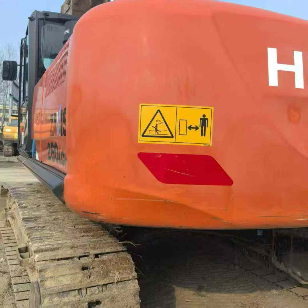 Used Hitachi ZX260-3G Excavator 2016 Model / 9