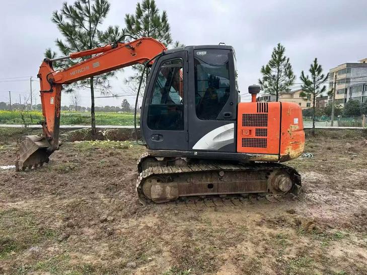 Buy Hitachi ZX70-3 Used Excavator / 1