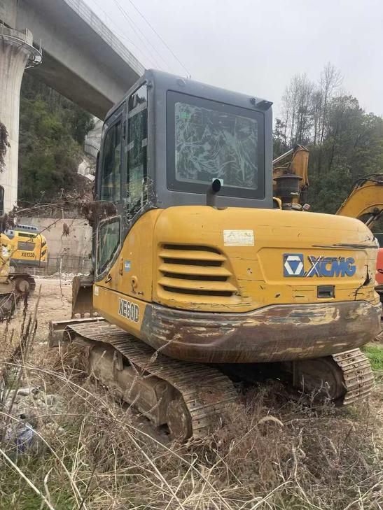 Buy XCMG LW60G Used Excavator / 1
