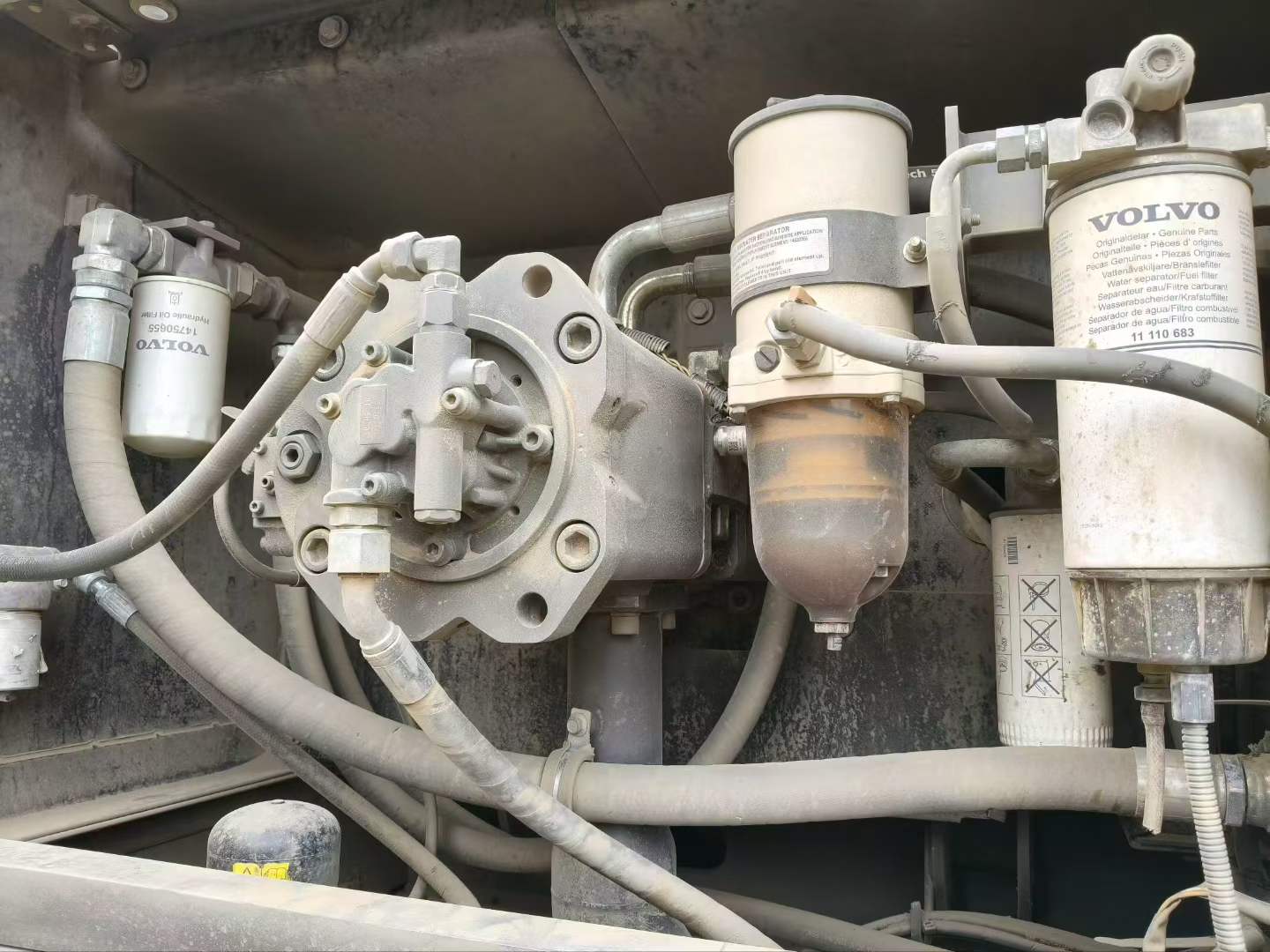 Used Volvo L350F Excavator 2018 Model / 5