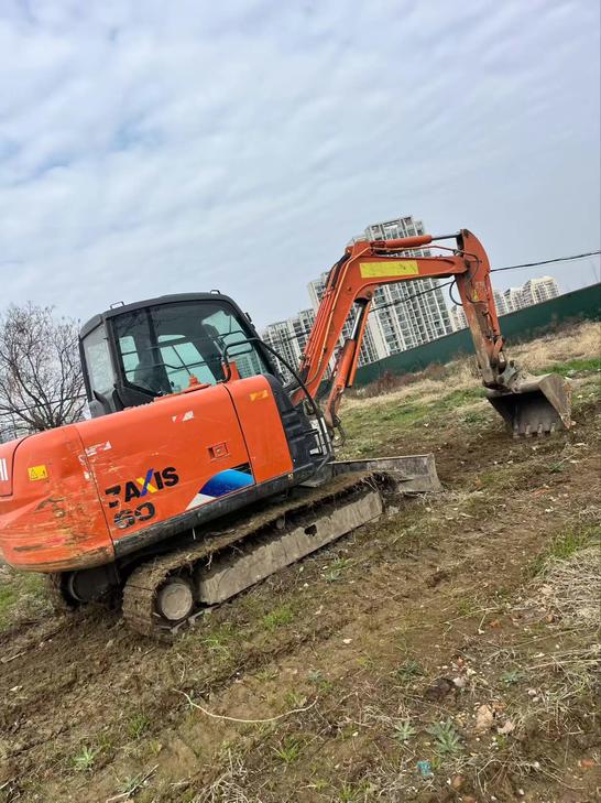 Buy Hitachi ZX60 Used Excavator / 1