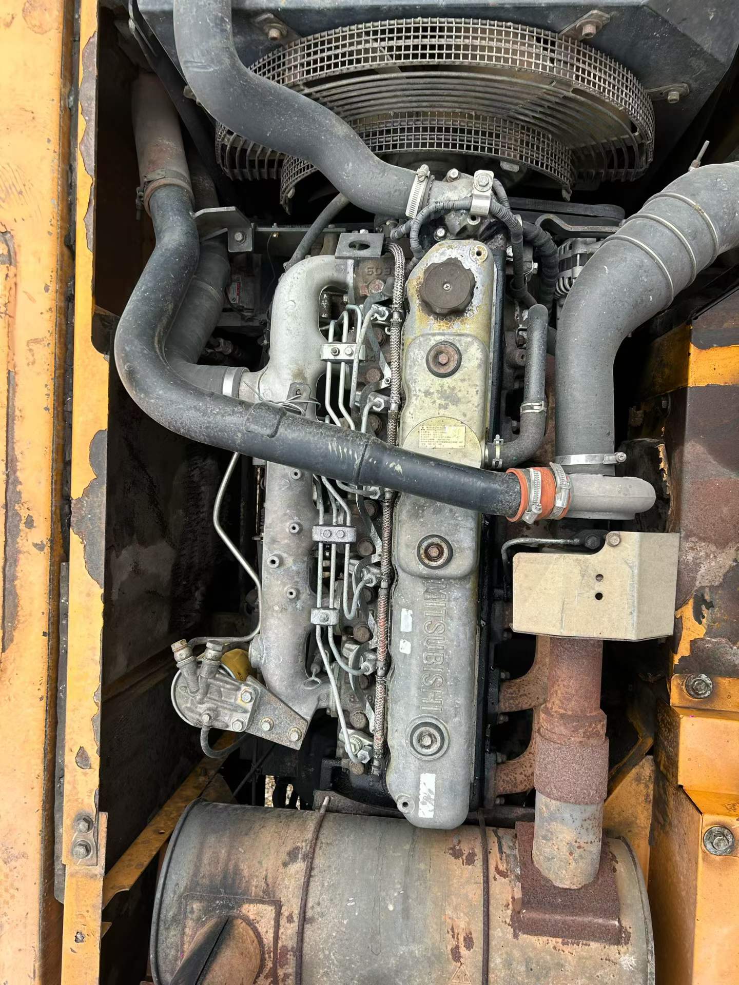 Used Sany SY215C Excavator 2013 Model / 4