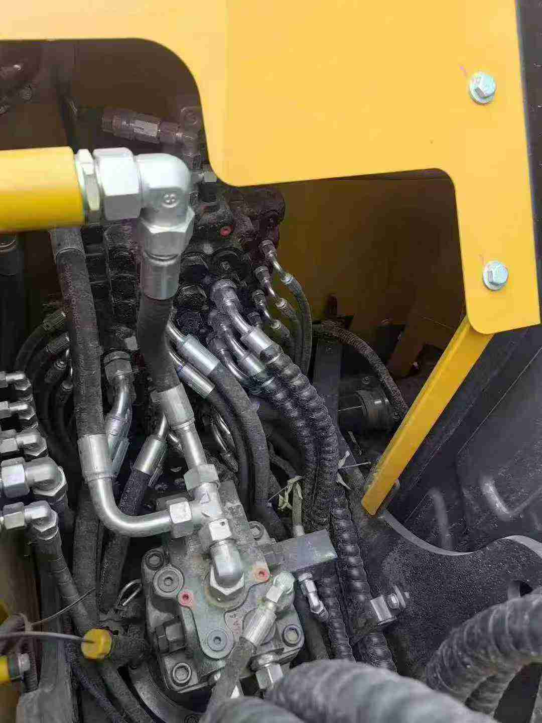 Used XCMG XE75C Excavator 2025 Model / 7