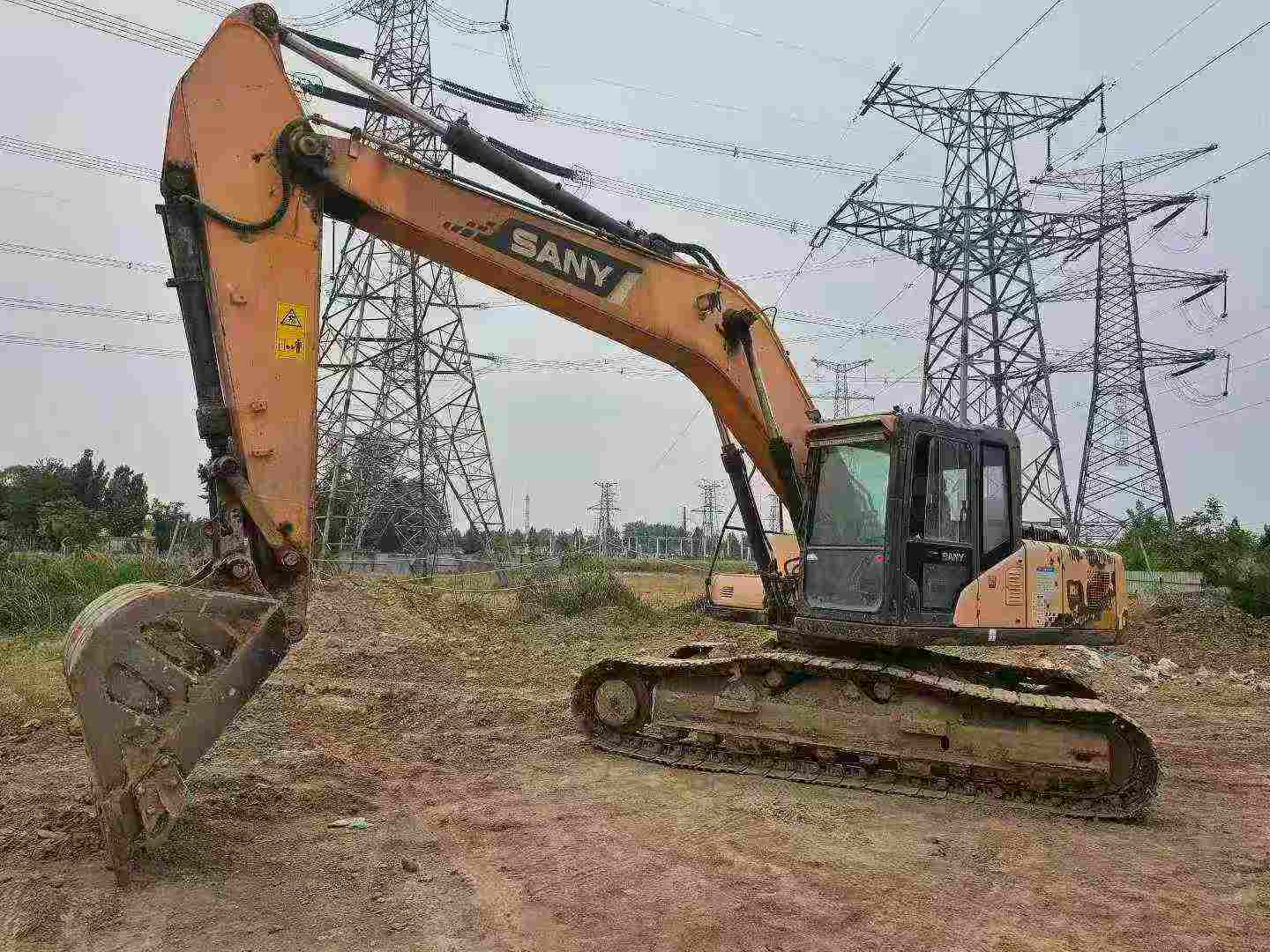 Used Sany SY225C-8 Excavator 2014 Model / 3