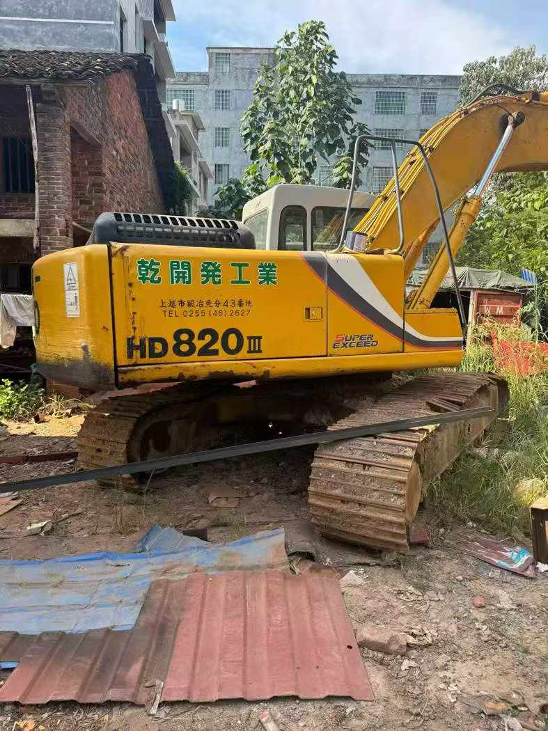 Used Kato 820-3SP Excavator 2016 Model / 2