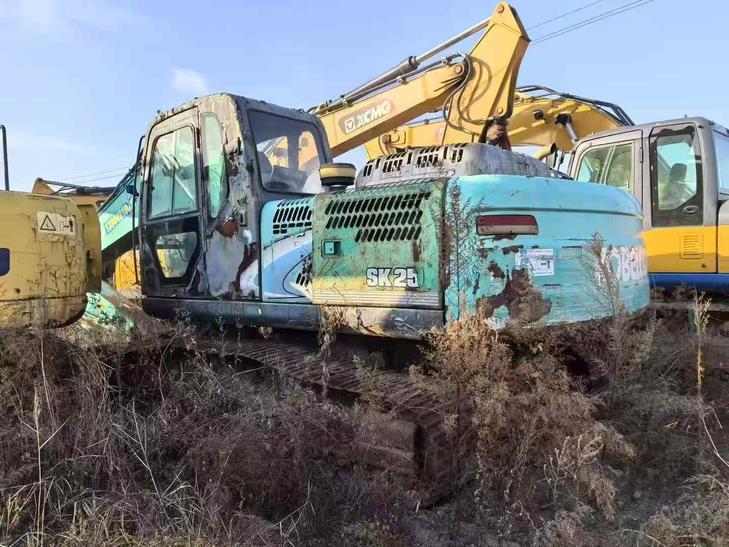 Buy Kobelco SK260 Used Excavator / 1