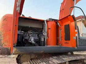 Buy Hitachi EX200-3 Used Excavator / 5 Used Hitachi EX200-3 Excavator 2011 Model / 5