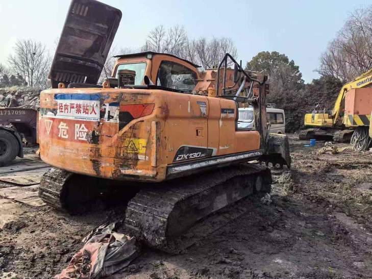 Buy Doosan DX130-9C Used Excavator / 1