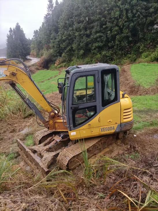 Buy XCMG LW60G Used Excavator / 1