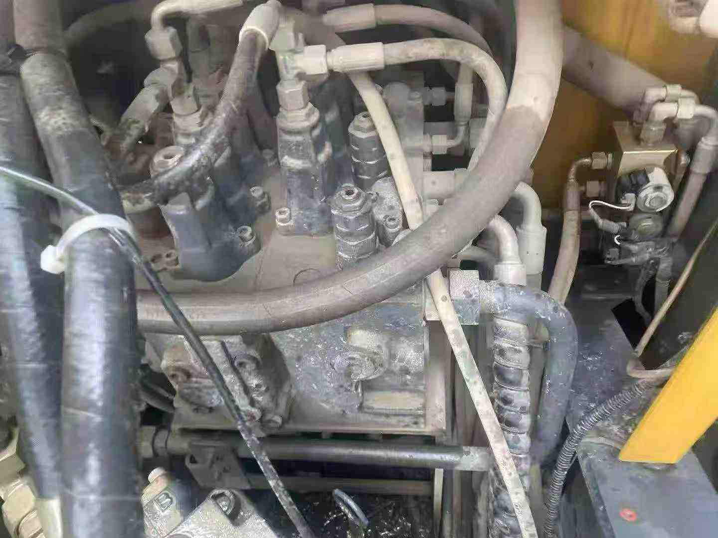 Used XCMG XE155D Excavator 2020 Model / 7