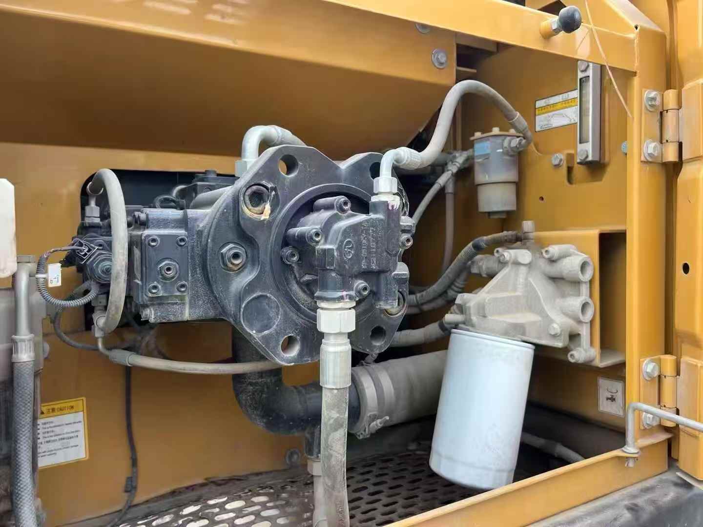 Used Sany SY200C Excavator 2021 Model / 4