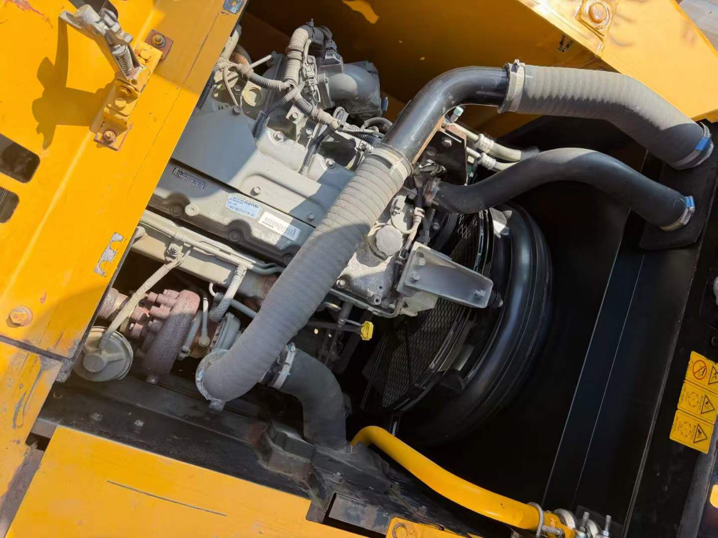 Used Kato HD512-6 Excavator 2016 Model / 5