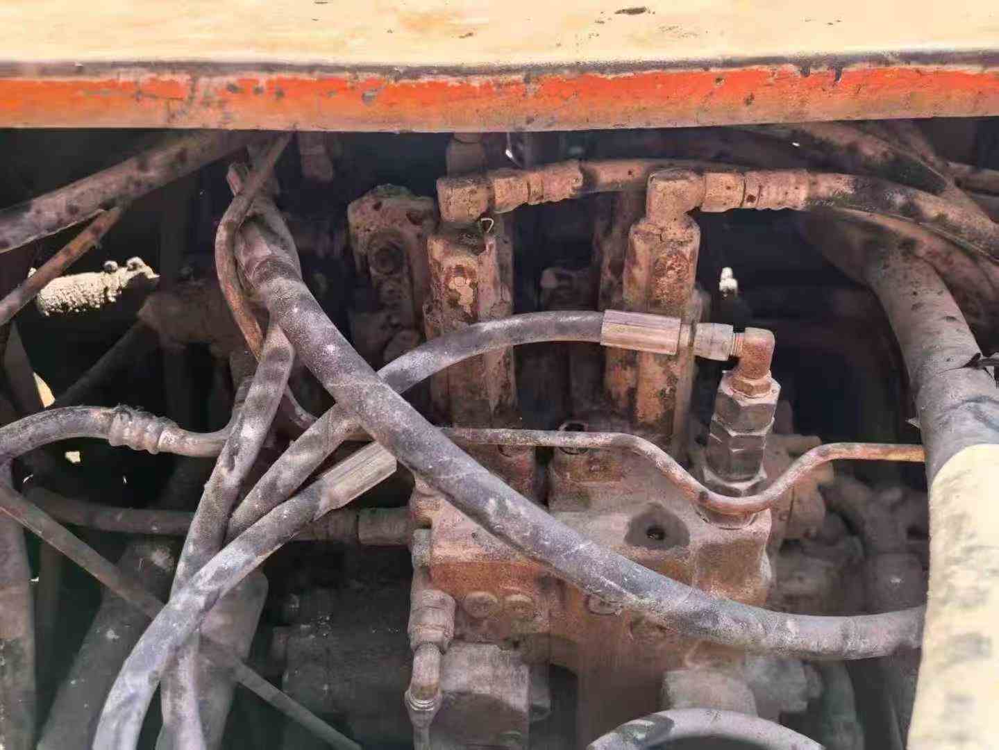 Used Hitachi EX200-5 Excavator 2016 Model / 9