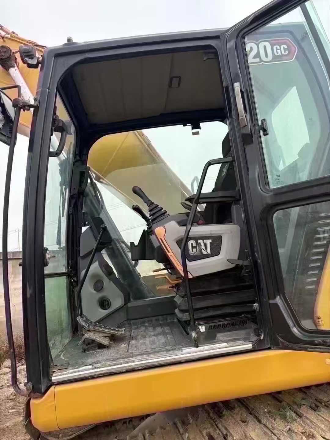 Used Caterpillar 320A Excavator 2021 Model / 6